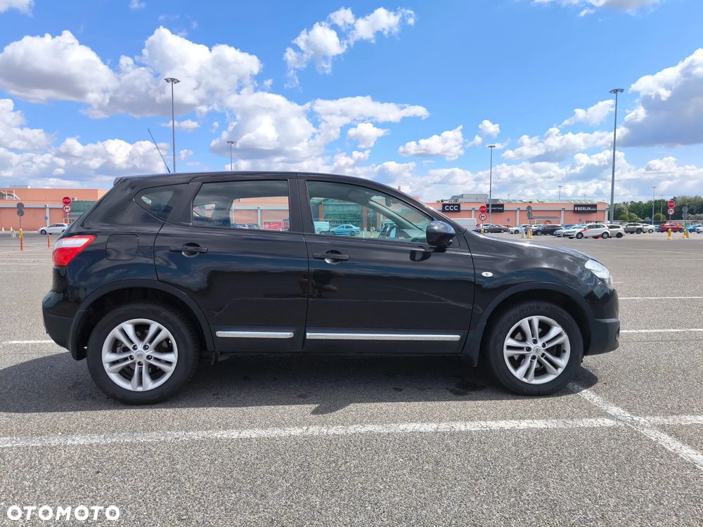Nissan Qashqai 2010 photo 4