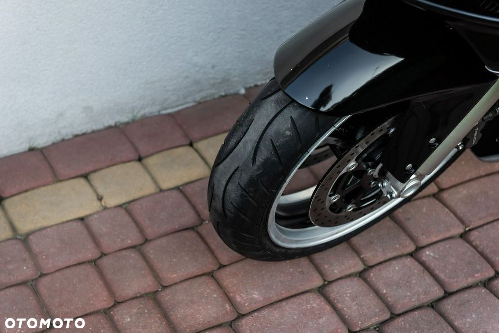 Suzuki GSX-R - 9
