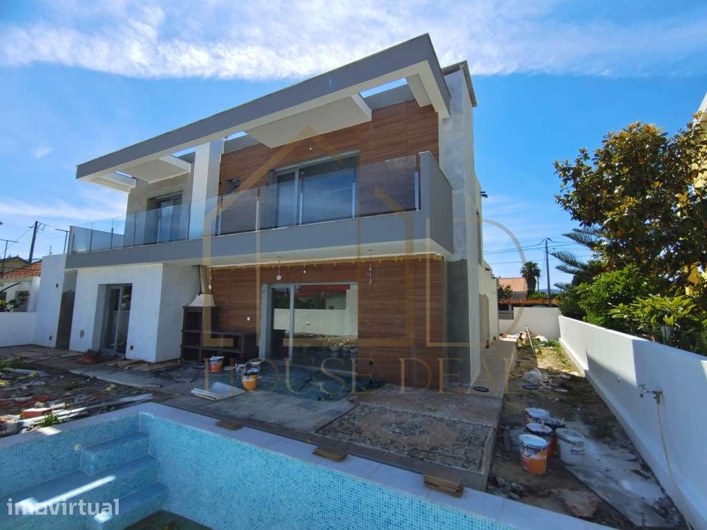 Luxuosa Moradia T4+1 com Garagem e Piscina. Azeitão - Grande imagem: 5/54