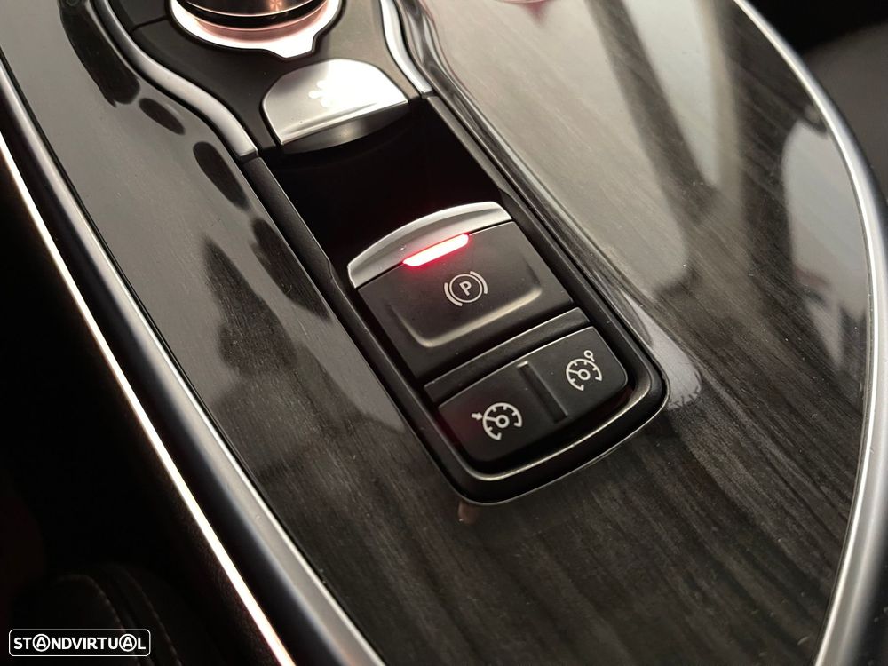 Renault Espace 2.0 dCi Initiale Paris 7L EDC - 32