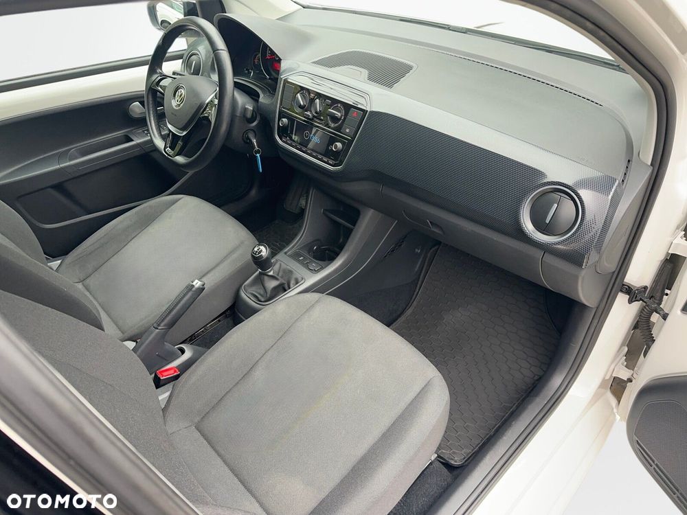 Volkswagen up! 1.0 move - 12