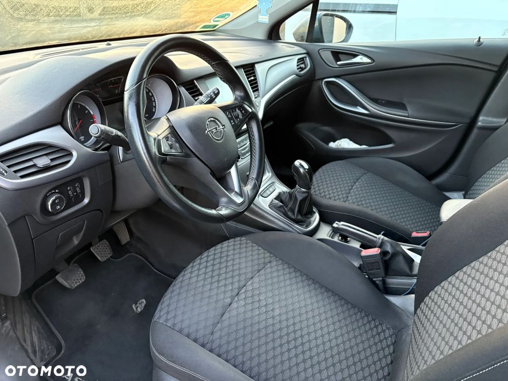 Opel Astra 1.4 T Enjoy - 9