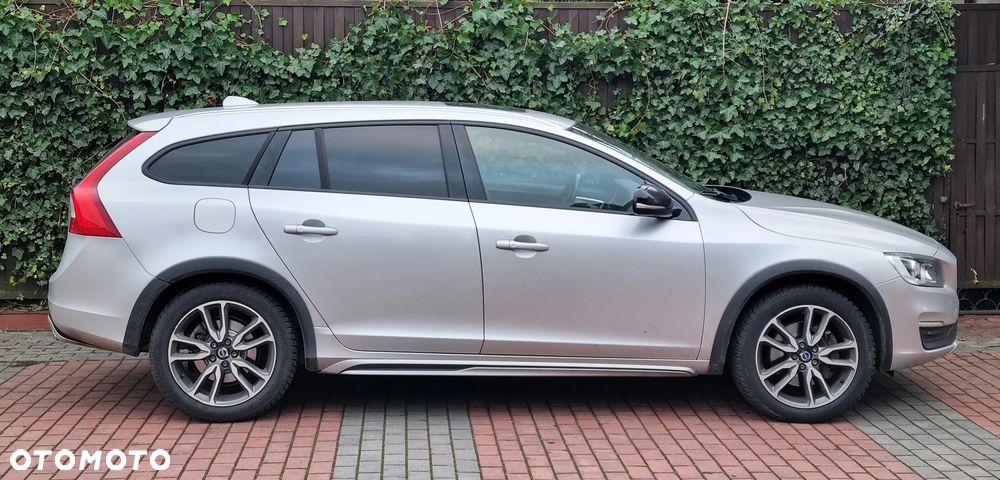 Volvo V60 Cross Country T5 AWD Summum - 5