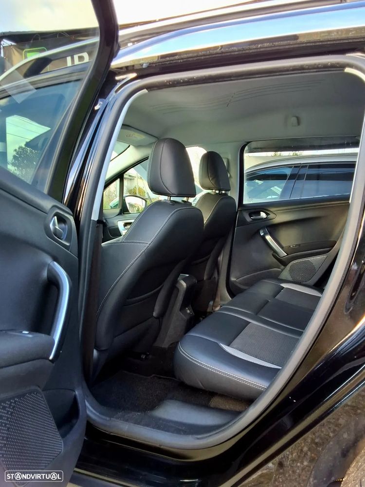 Peugeot 2008 1.2 VTi Allure - 7