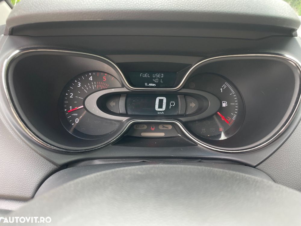 Renault Captur - 33