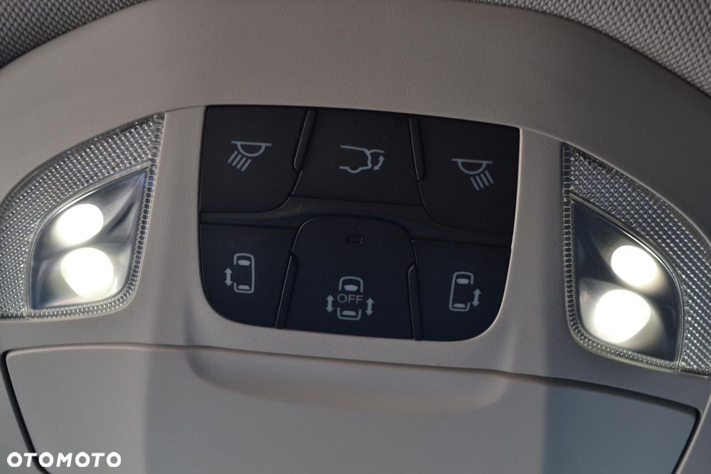 Chrysler Pacifica - 19
