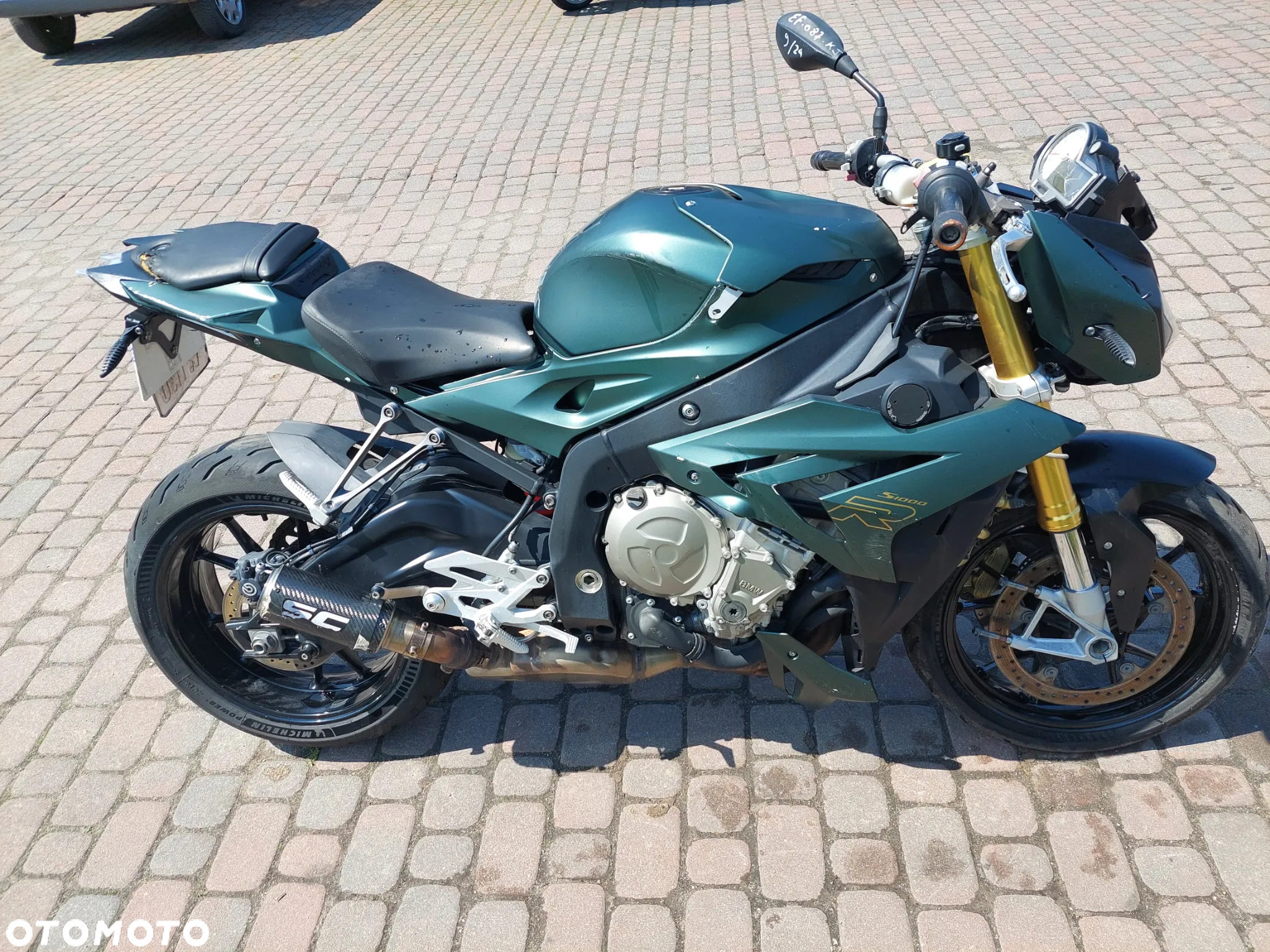 BMW S - 6