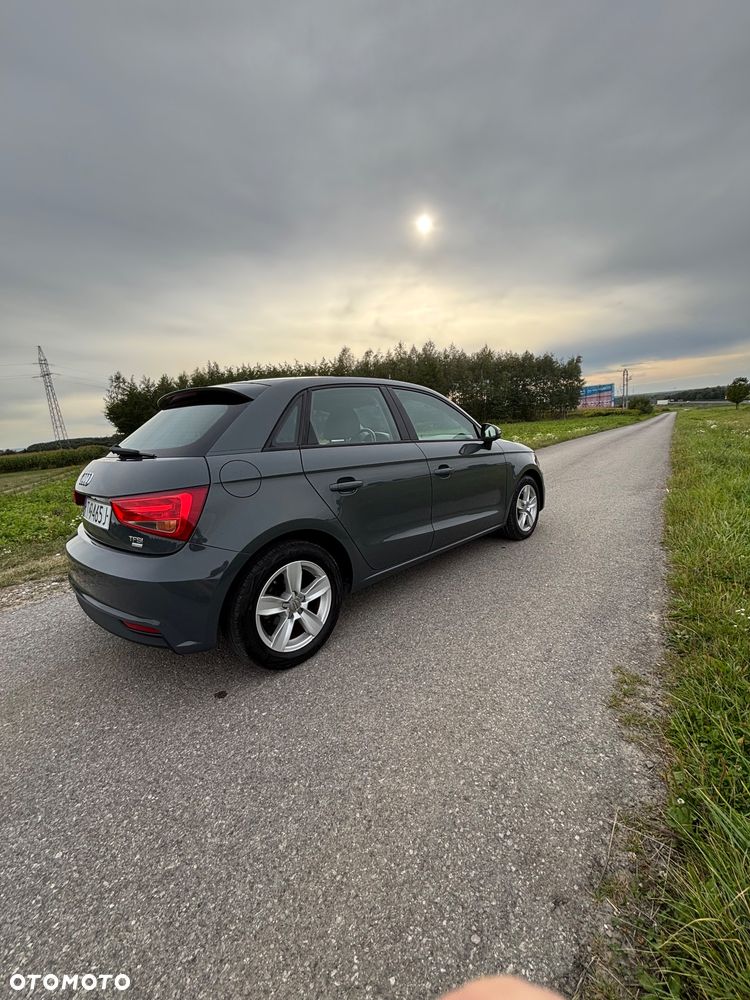 Audi A1 Sportback 1.0 TFSI ultra Design - 16