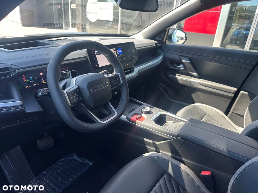 Jeep Compass - 8