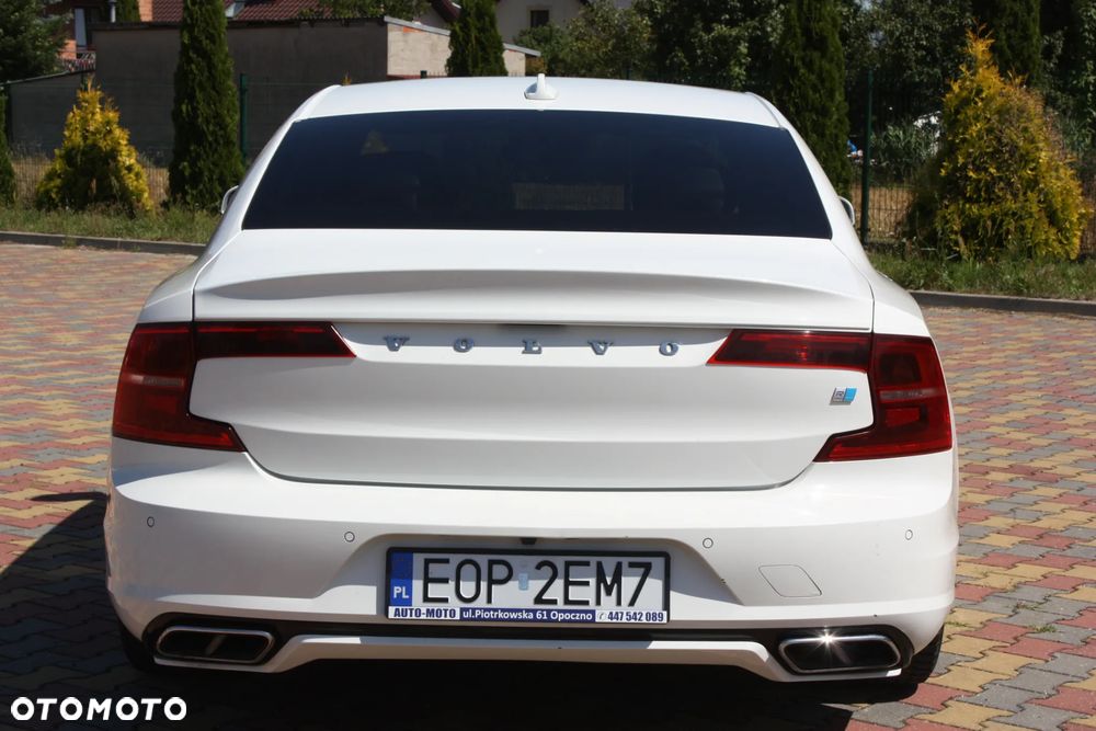 Volvo S90 D4 R-Design - 17