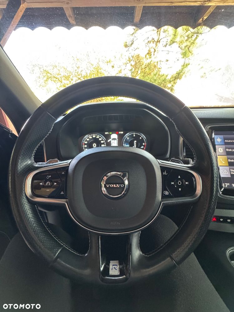 Volvo XC 90 D5 AWD R-Design 7os - 17