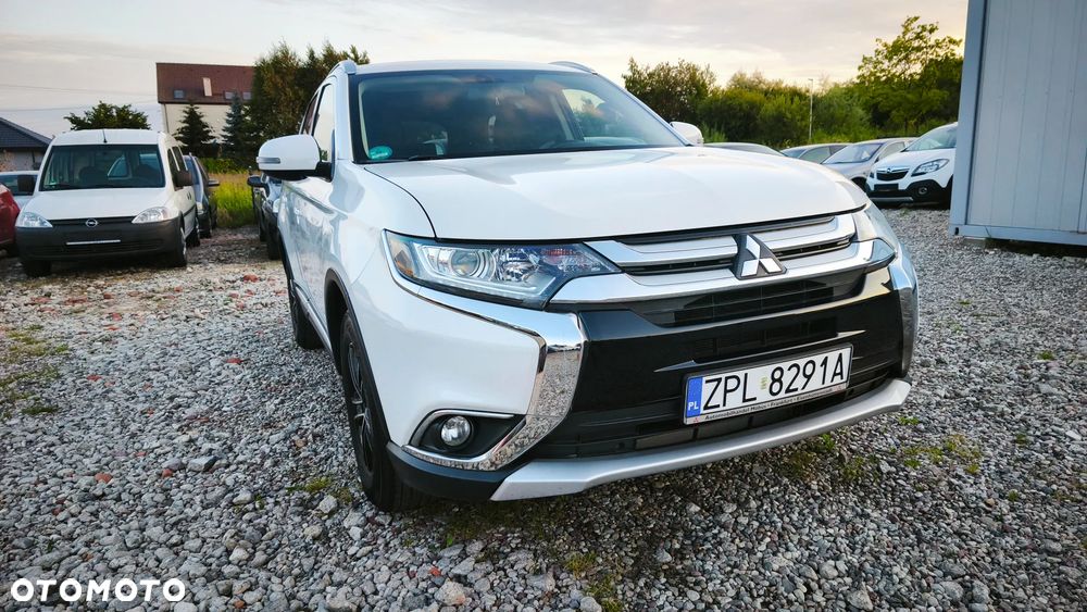 Mitsubishi Outlander - 4