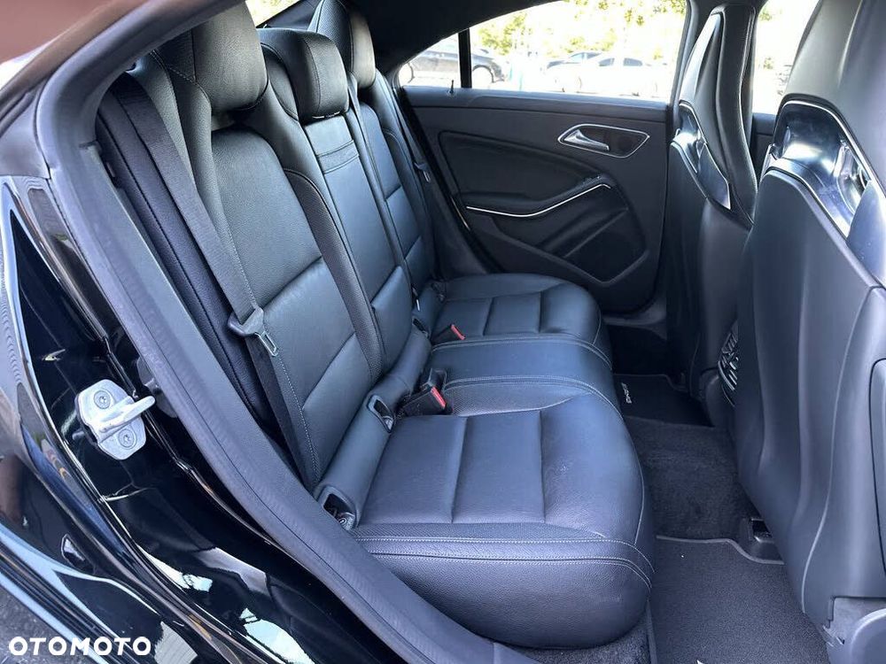 Mercedes-Benz CLA 45 AMG 4Matic 7G-DCT - 19