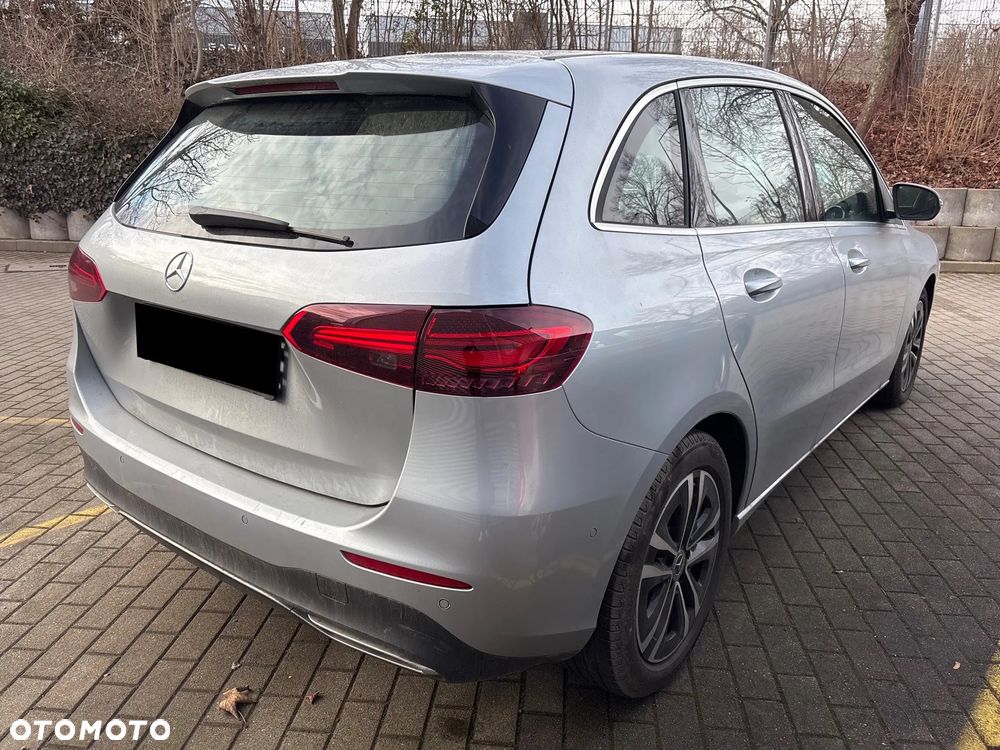 Mercedes-Benz Klasa B 180 7G-DCT Progressive - 3
