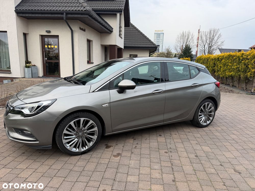 Opel Astra 1.4 Turbo Innovation - 17