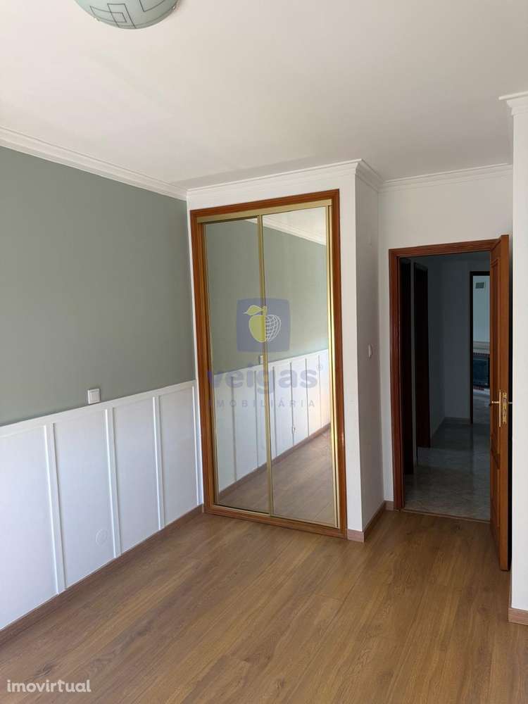 Apartamento T3 com Excelente Localização em Odivelas - Grande imagem: 4/48