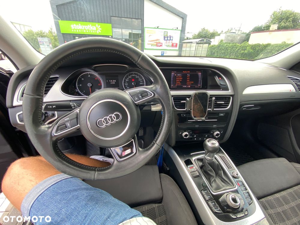 Audi A4 Limousine - 2