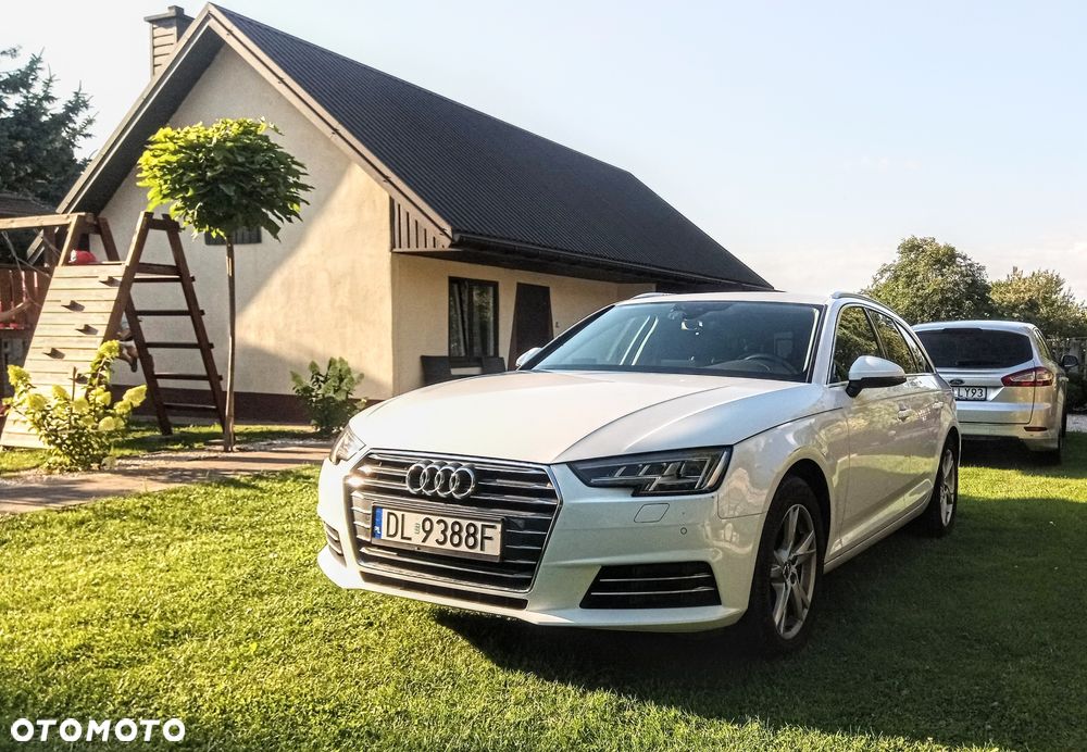 Audi A4 Avant 2.0 TDI S tronic - 1