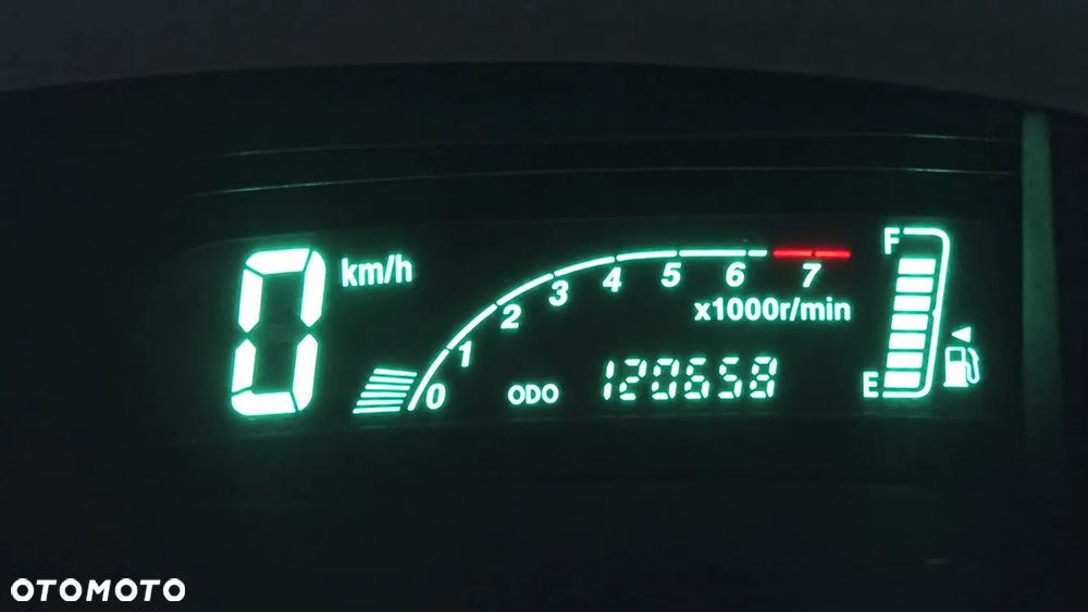 Toyota Yaris 1.0 Base - 18