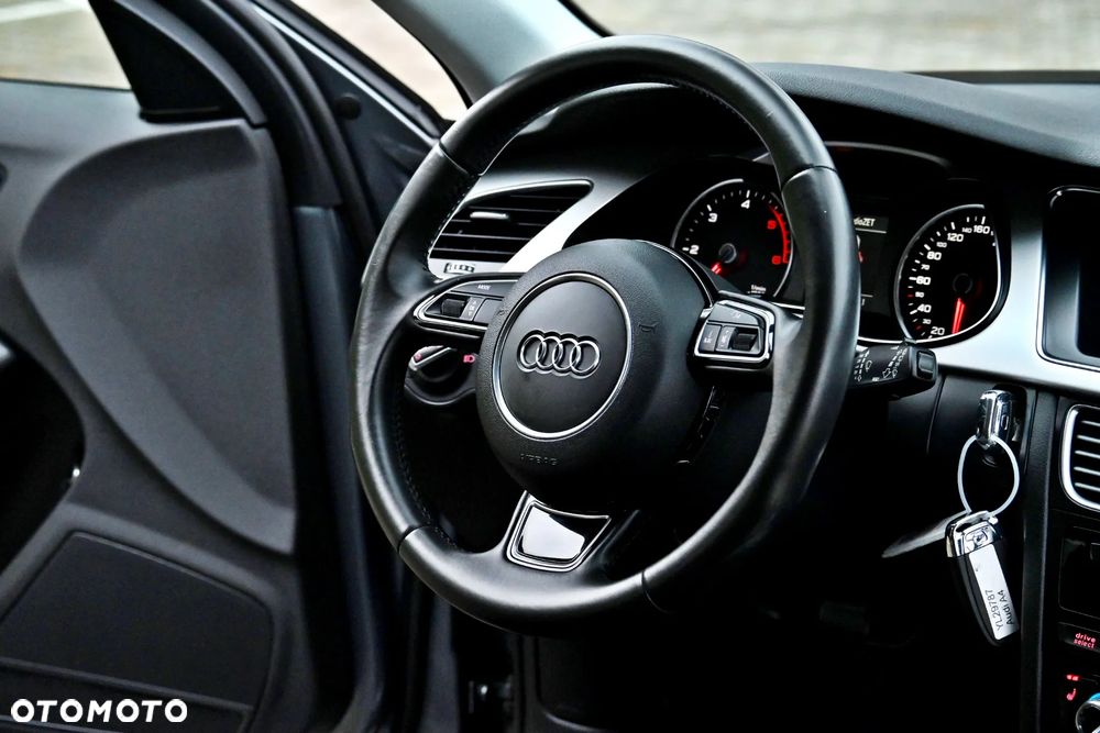 Audi A4 Avant 2.0 TDI DPF clean diesel quattro S tronic S line Sportpaket - 23