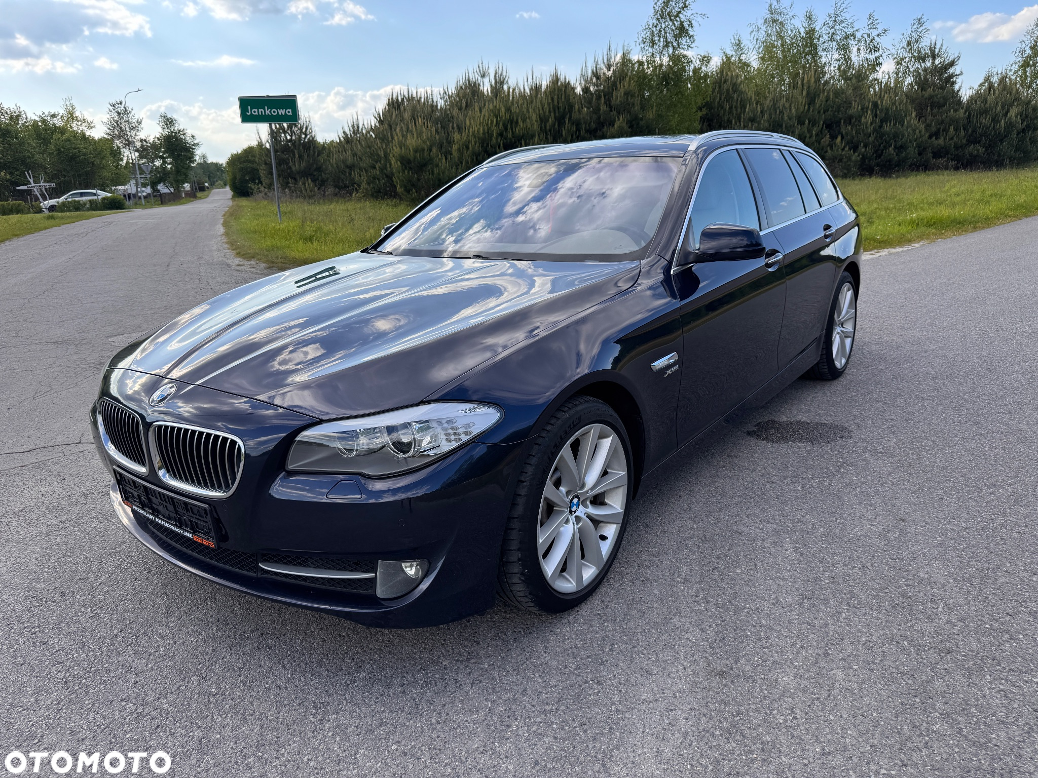 BMW Seria 5 530d xDrive Touring Luxury Line - 33