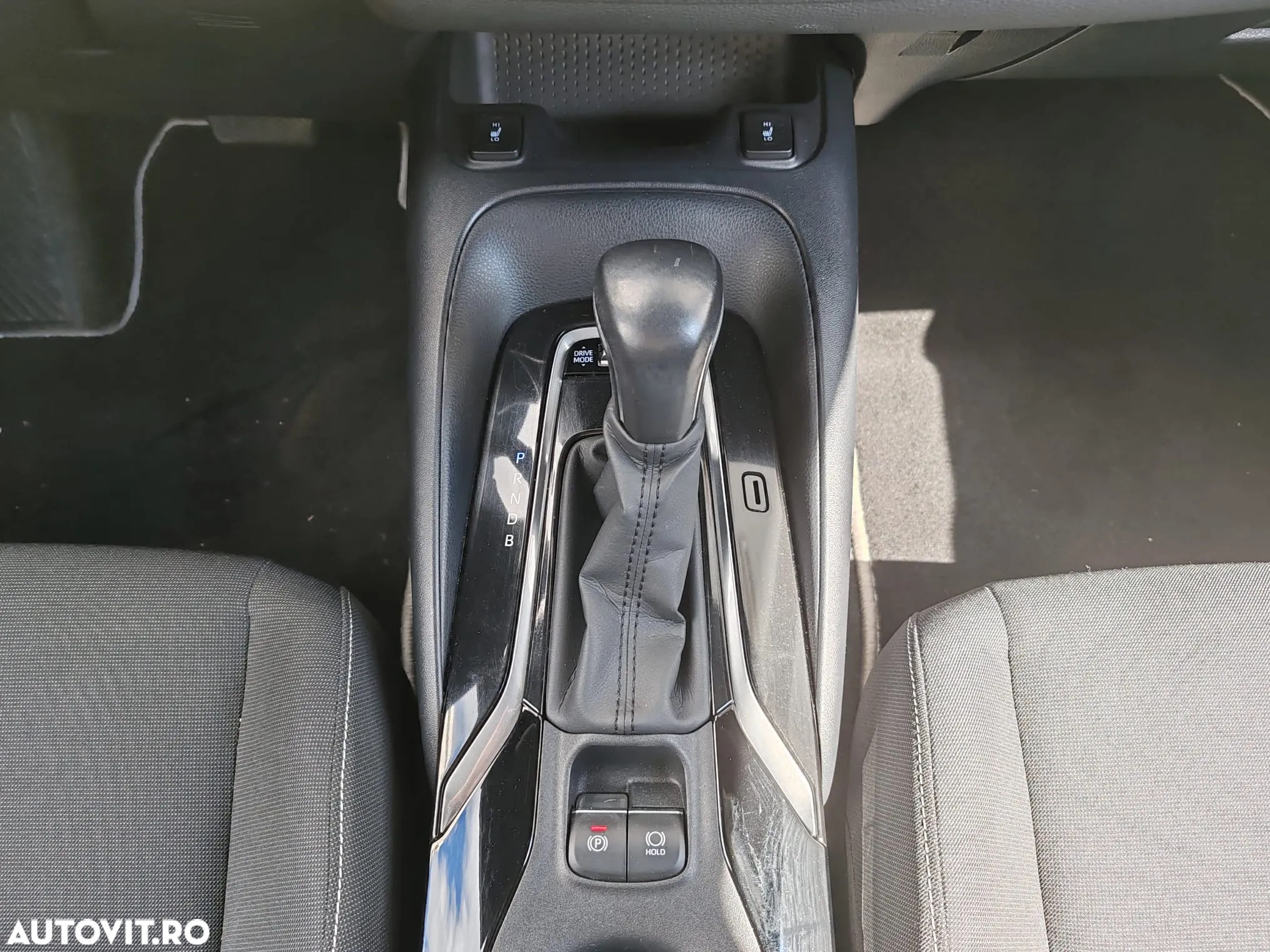 Toyota Corolla 1.8 HSD Dynamic - 12