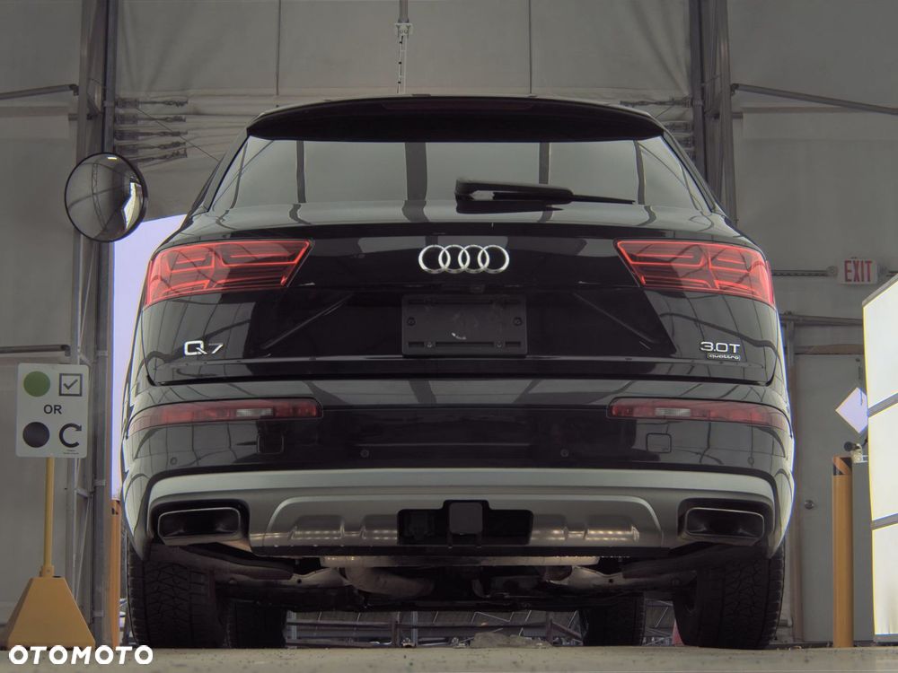 Audi Q7 - 6