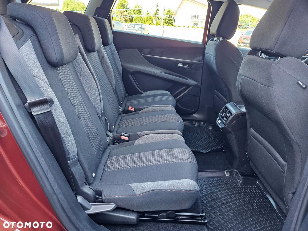 Peugeot 5008 1.2 PureTech Active Pack S&S - 24