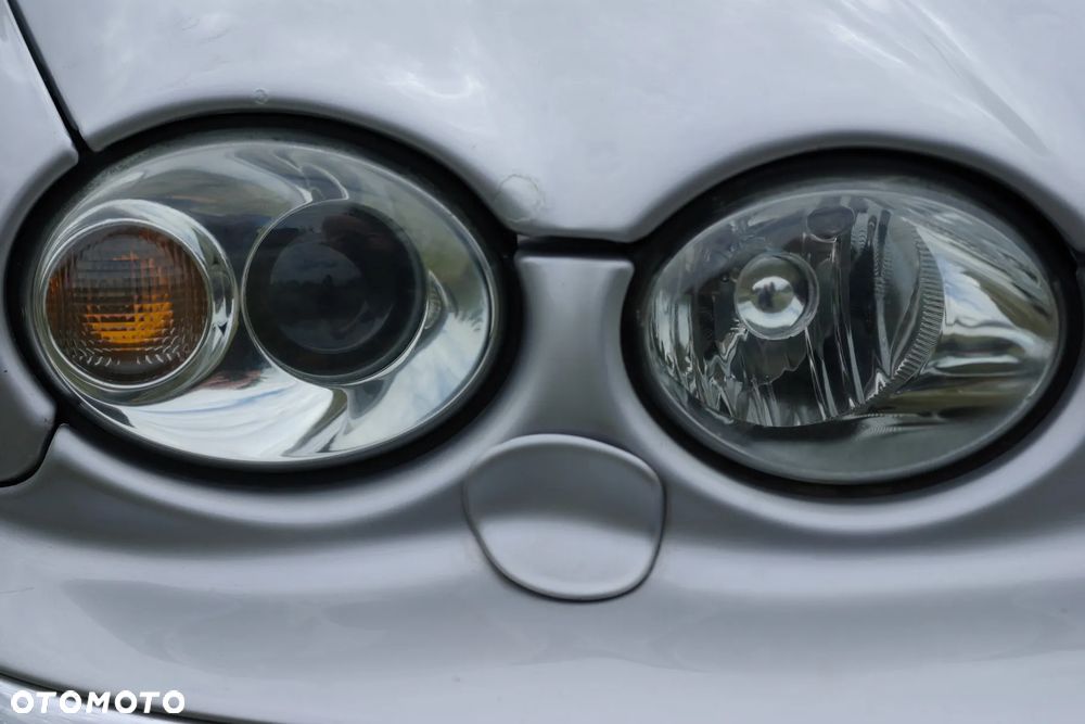 Jaguar X-Type 2.5 V6 4x4 - 21