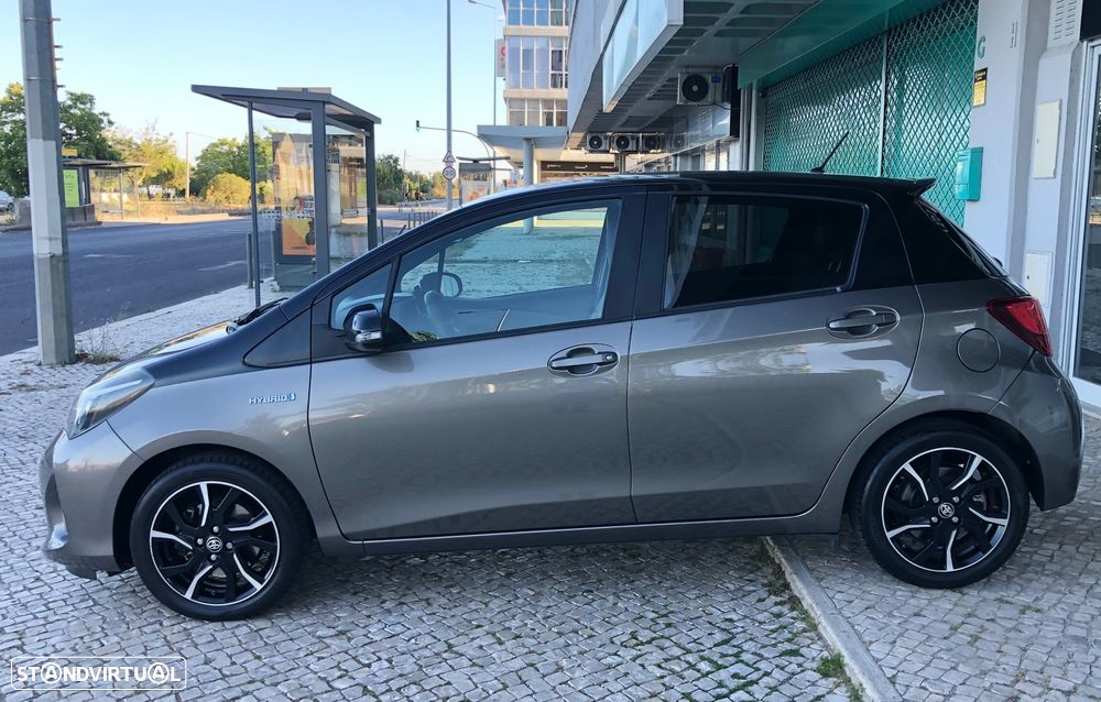 Toyota Yaris 1.5 HSD Comfort - 4