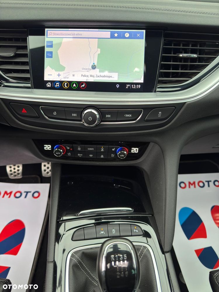 Opel Insignia - 19