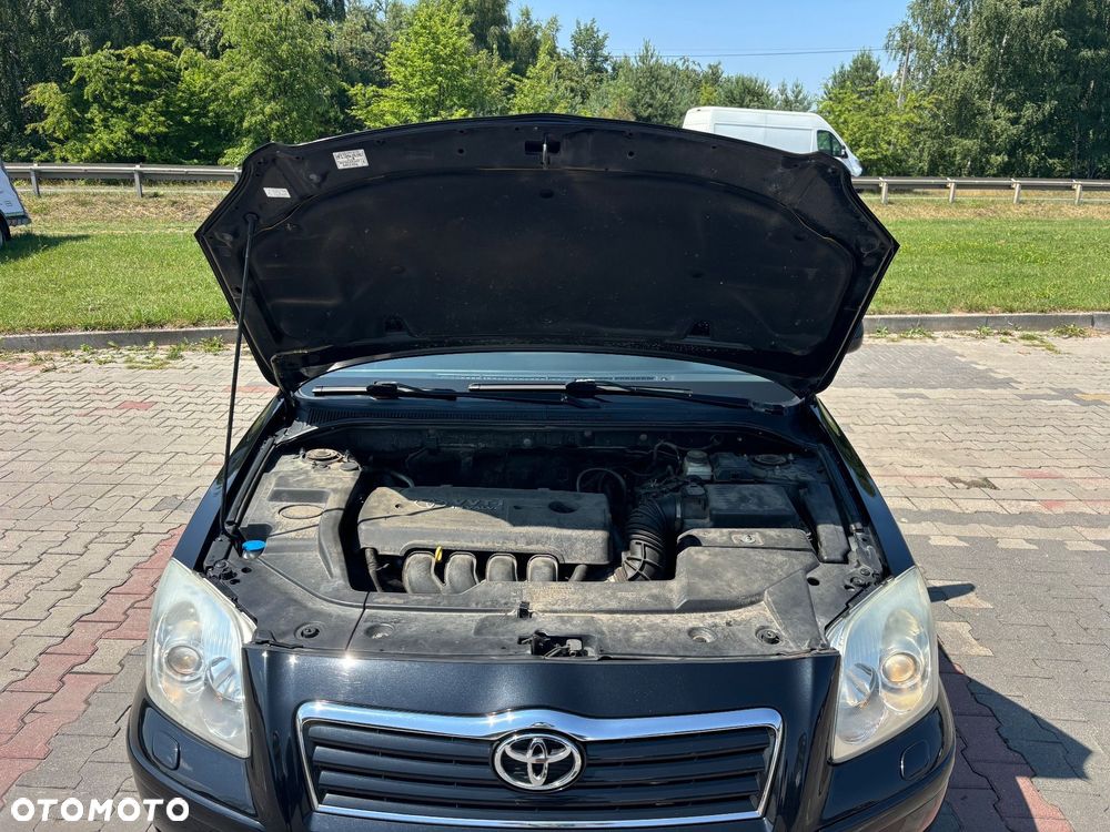 Toyota Avensis 1.8 VVT-i Combi - 36