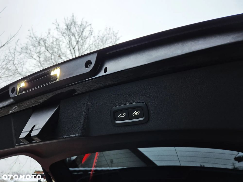 Volvo XC 40 T4 Recharge DKG Inscription - 17