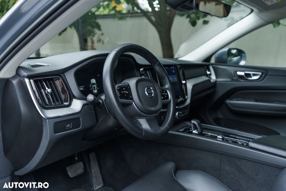 Volvo XC 60 B4 D Plus Bright - 21