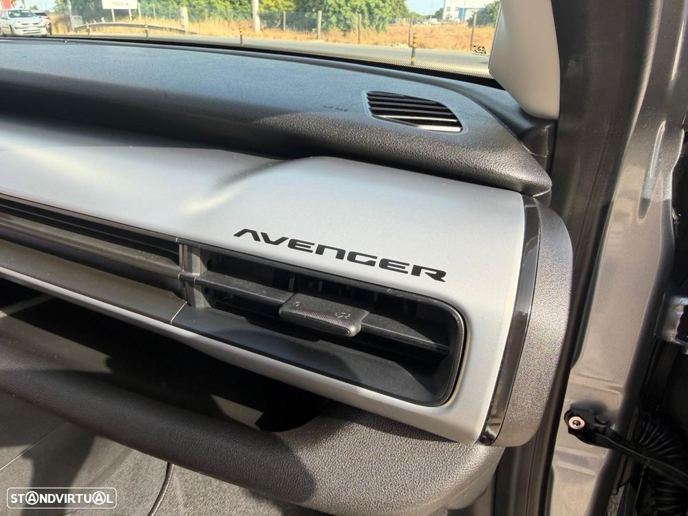 Jeep Avenger 1.2 e-Hybrid Altitude DCT - 18