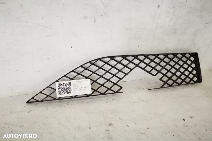 Grila Inferioara Bara Fata Dreapta Original Avariata Bentley Bentayga - 2