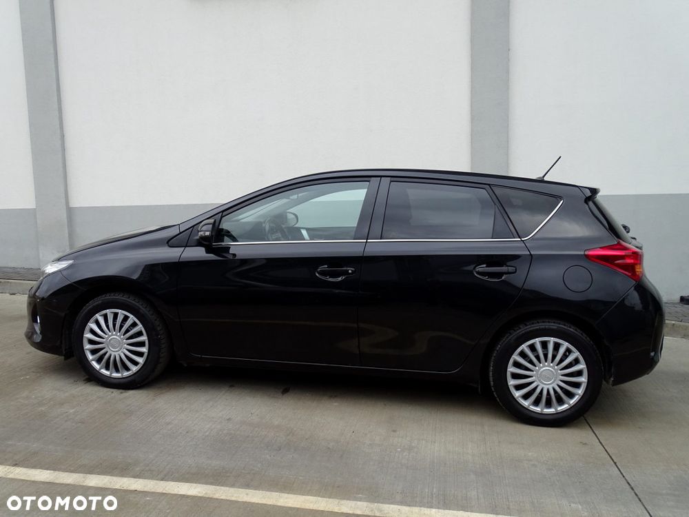Toyota Auris 1.6 Executive - 5