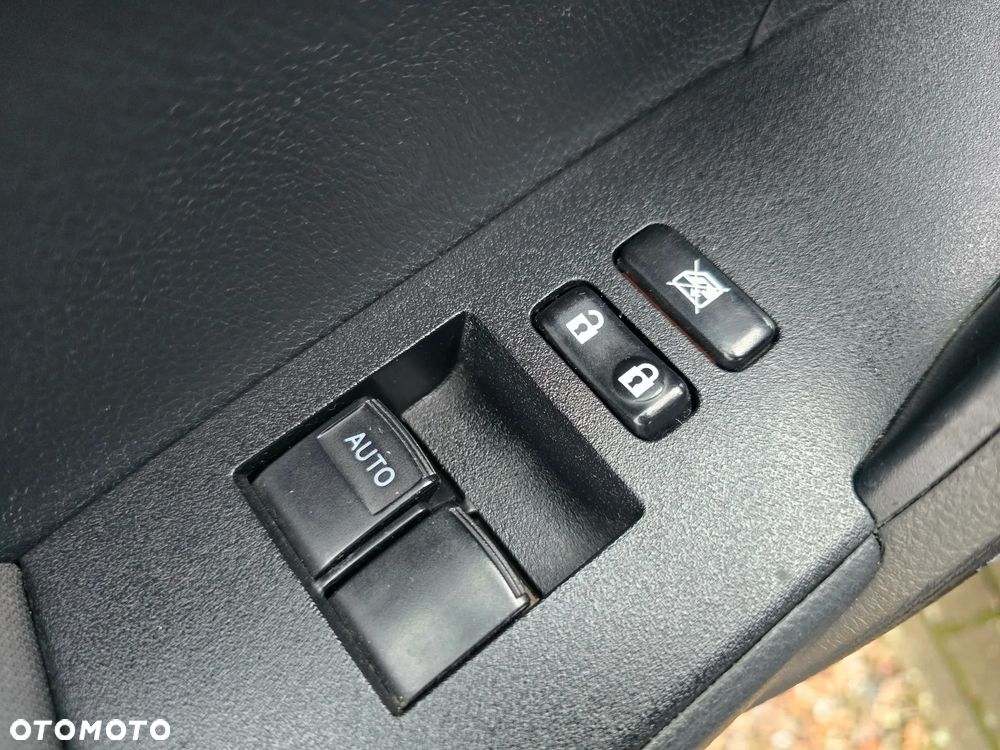 Toyota Corolla 1.6 Active EU6 - 20