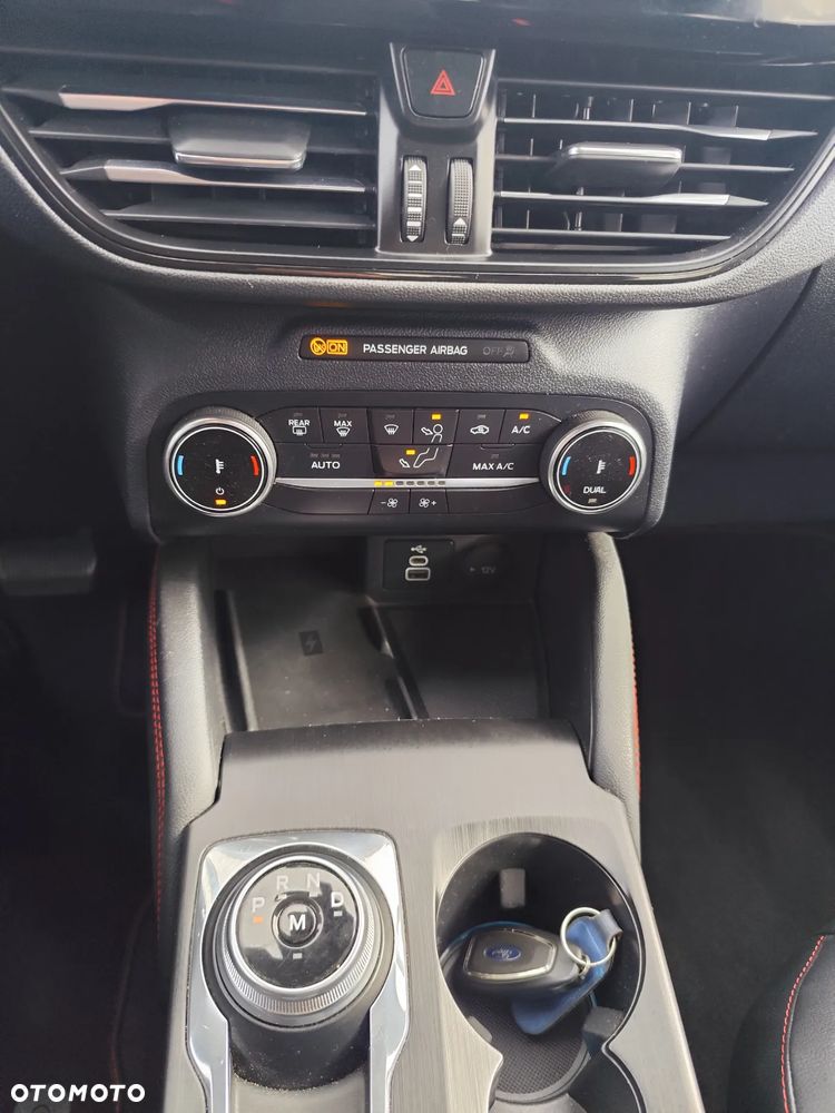 Ford Kuga 2.0 EcoBlue FWD ST-Line - 23