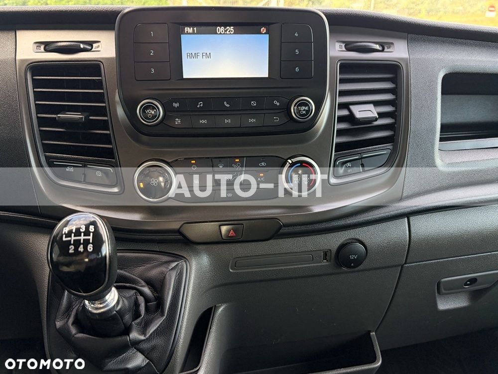 Ford Transit - 22