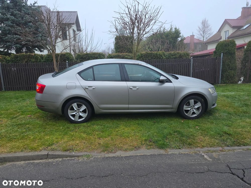 Skoda Octavia 1.6 TDI Ambition - 4