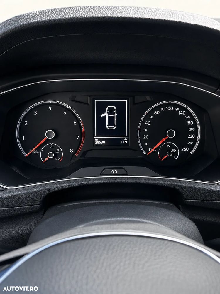 Volkswagen T-Roc 1.0 TSI Base - 6