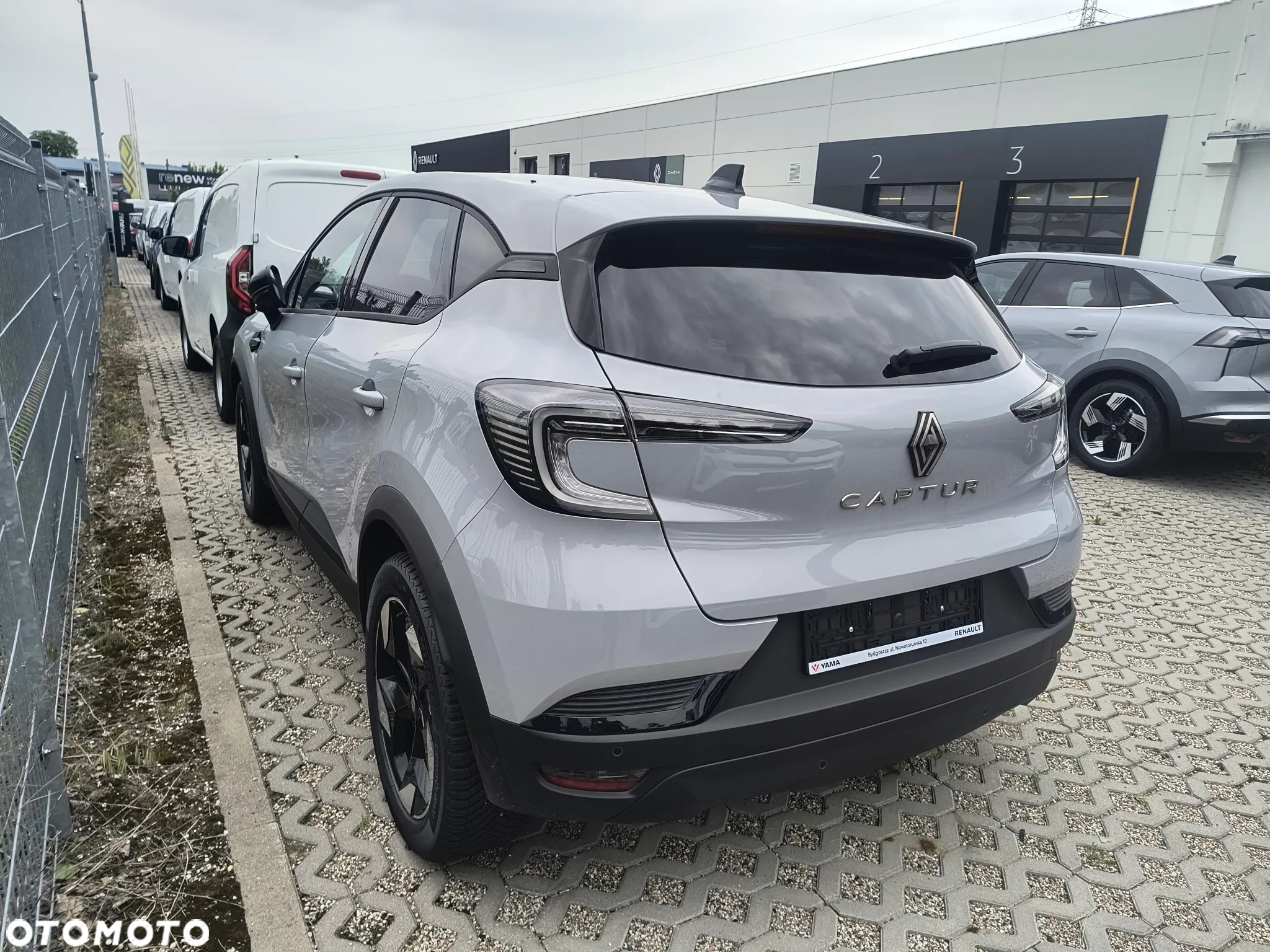 Renault Captur 1.0 TCe Techno - 2