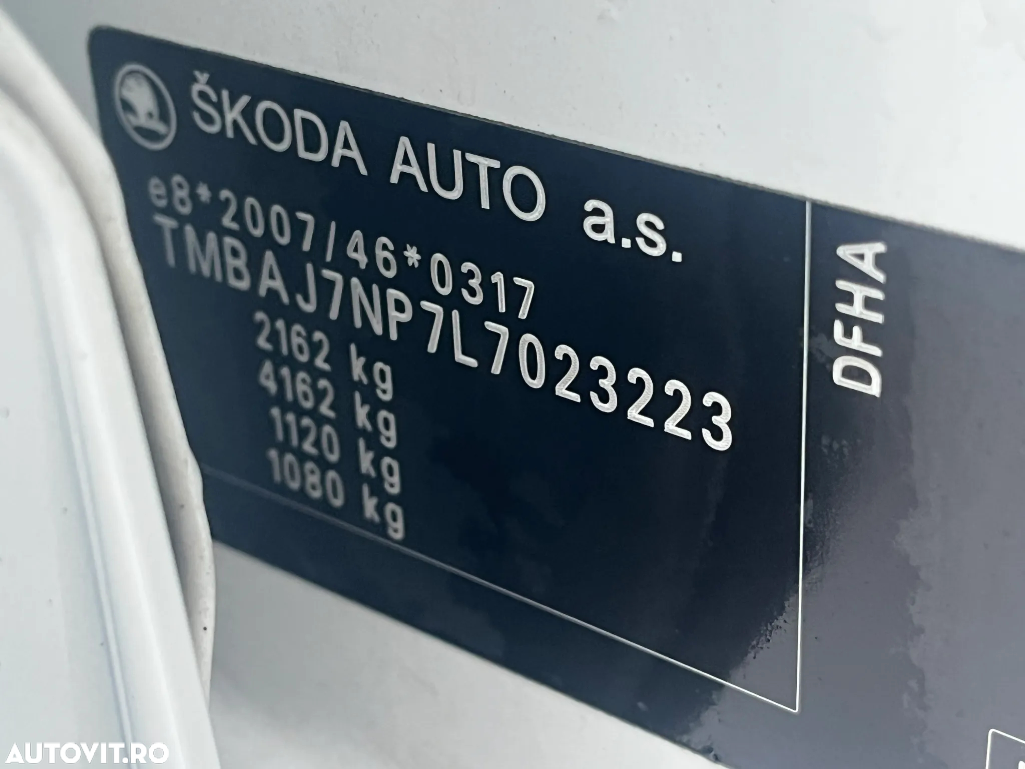 Skoda Superb 2.0 TDI DSG Ambition - 21