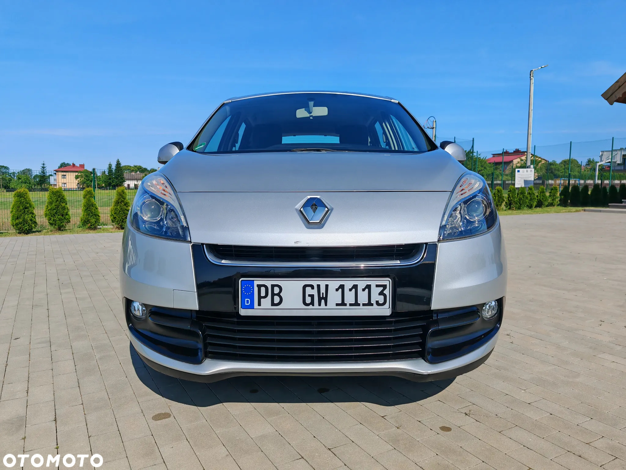 Renault Scenic 1.6 16V 110 TomTom Edition - 11