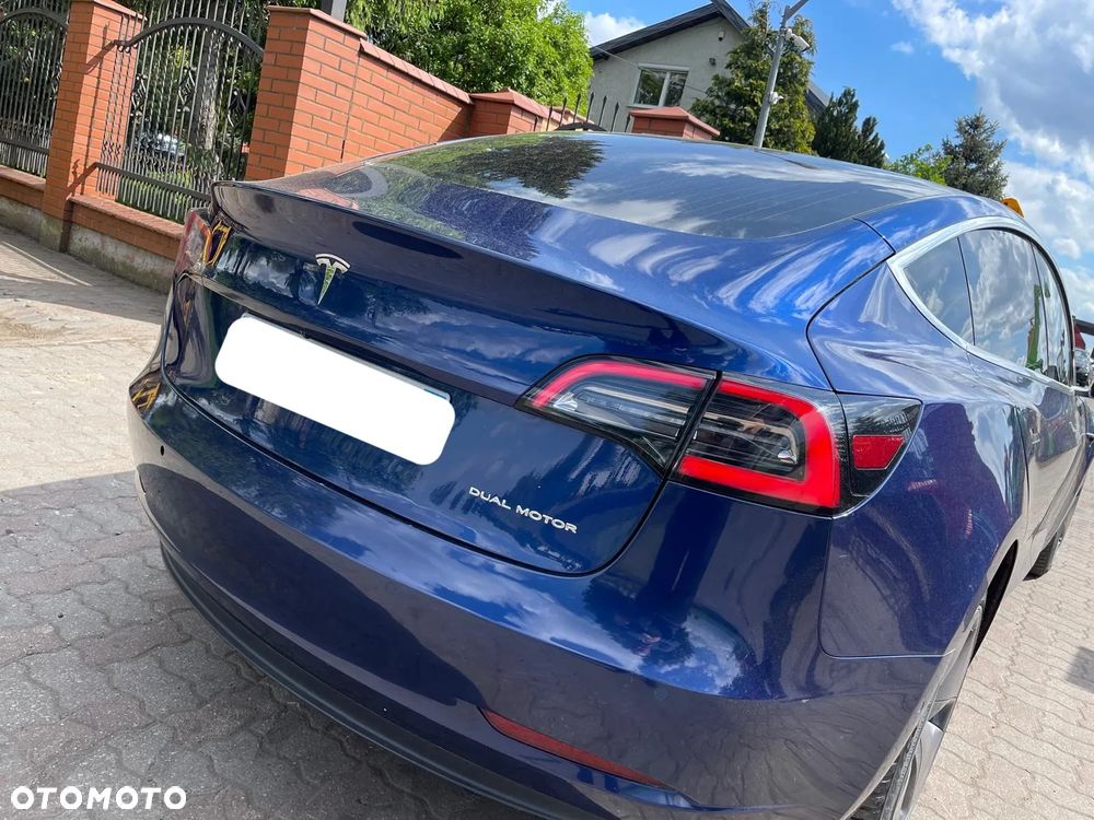 Tesla Model 3 Premium Langstreckenbatterie AWD Dual Motor - 32