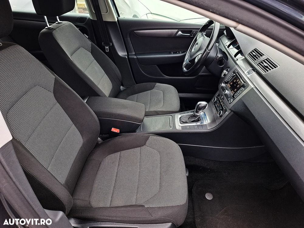 Volkswagen Passat 2.0 TDI BlueMotion Technology DSG Highline - 15