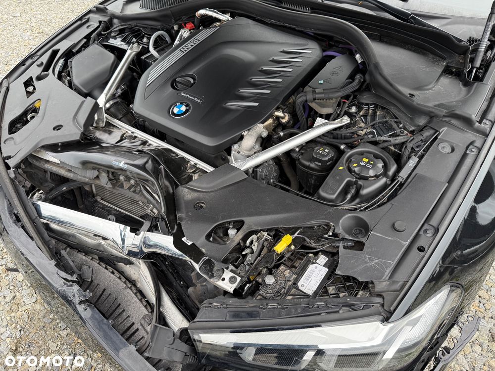 BMW Seria 5 530d xDrive Luxury Line - 38