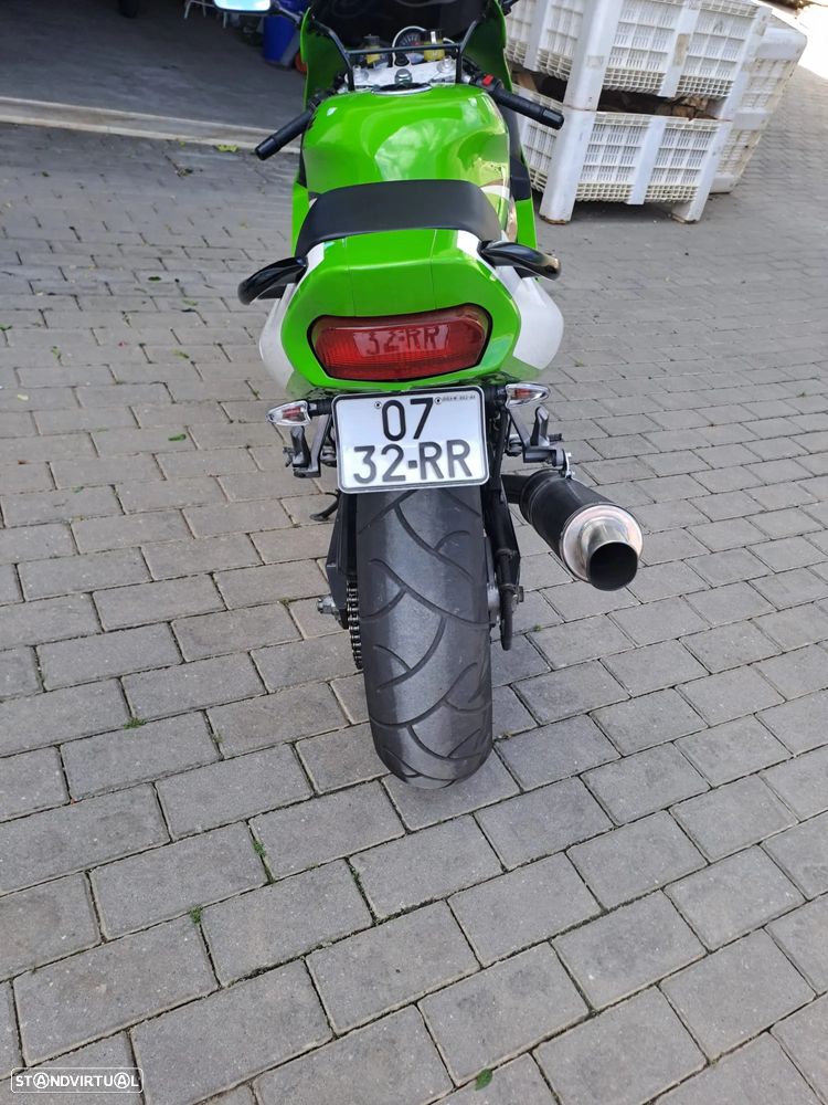 Kawasaki ZXR Ninja ZX7R - 8
