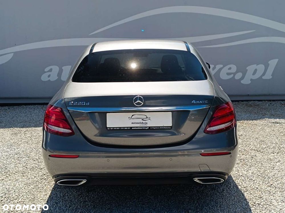 Mercedes-Benz Klasa E - 14